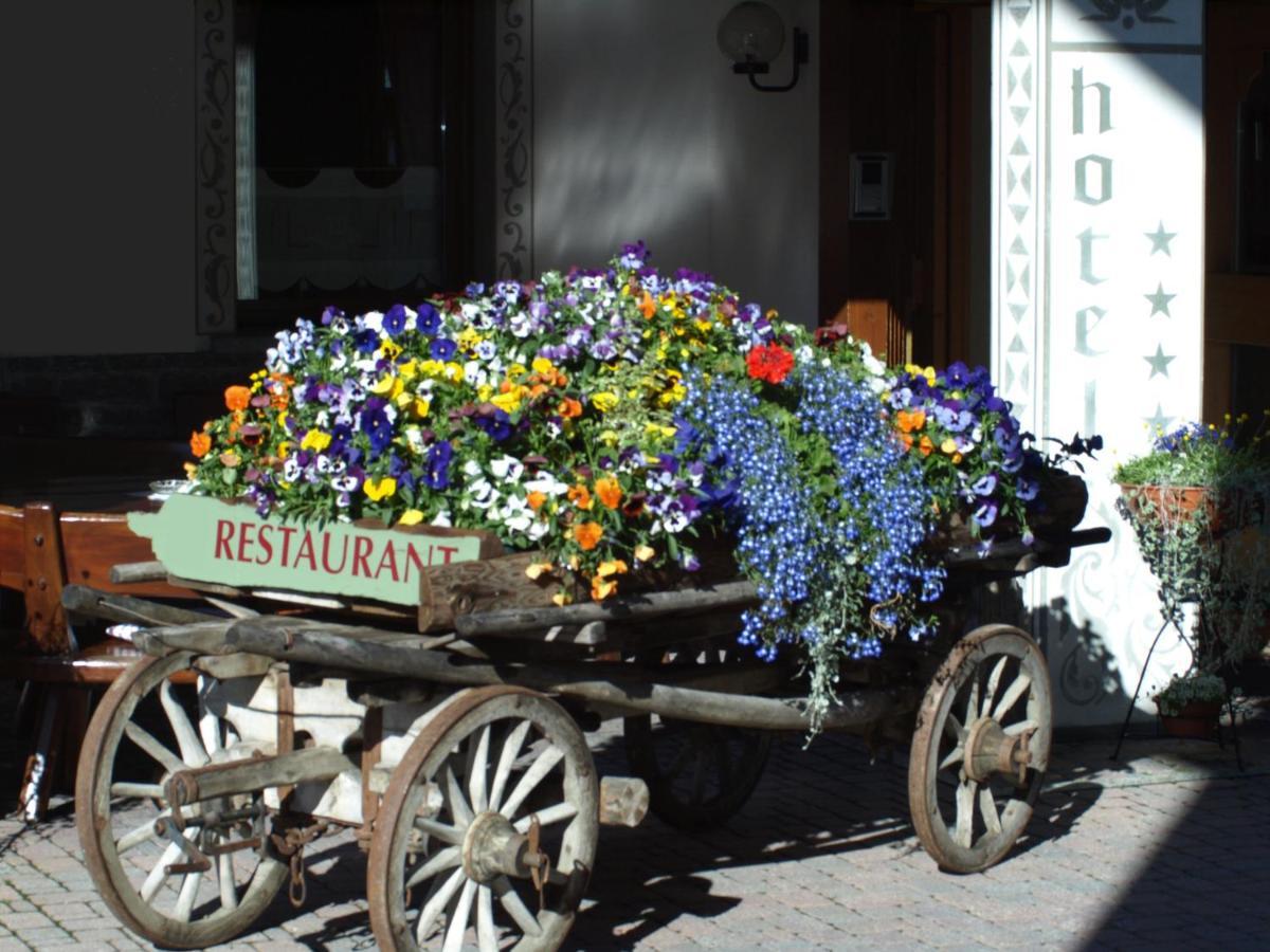 Hotel Baita Fiorita Santa Caterina di Valfurva Exterior foto